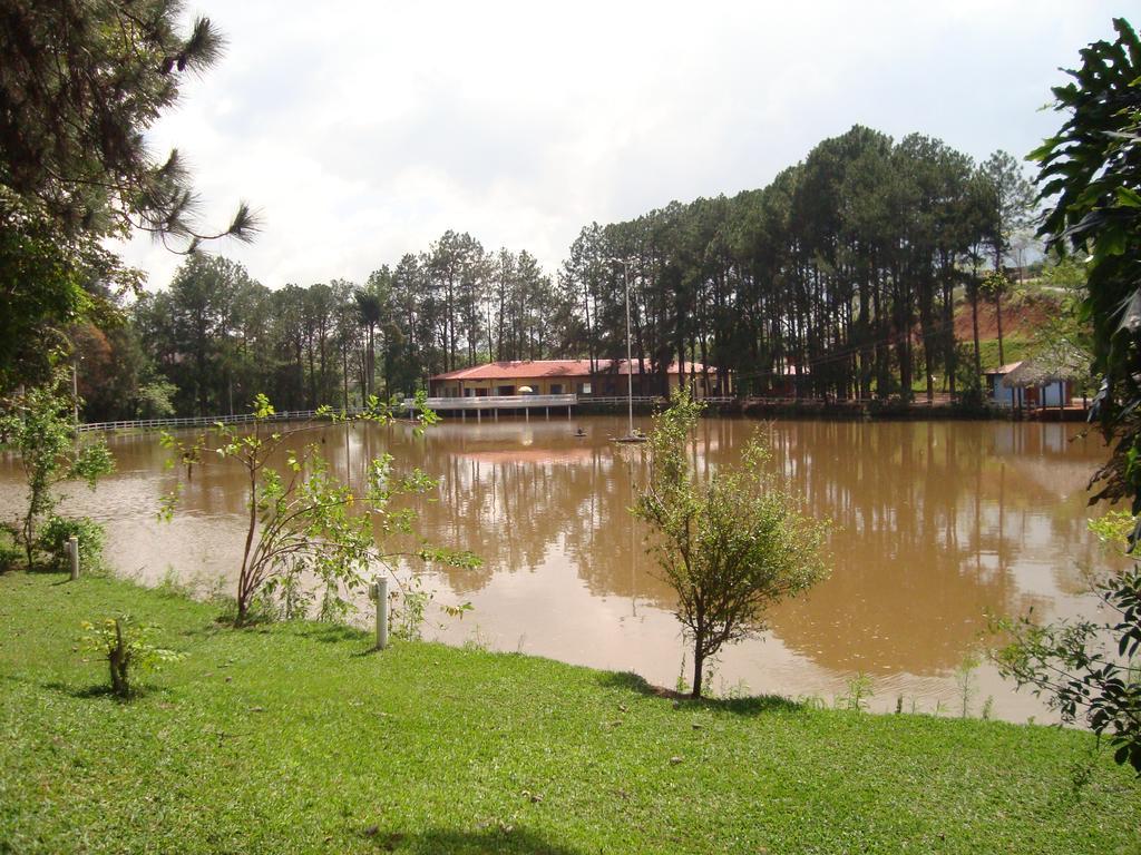 Hotel Fazenda Floresta Do Lago 소코로 외부 사진
